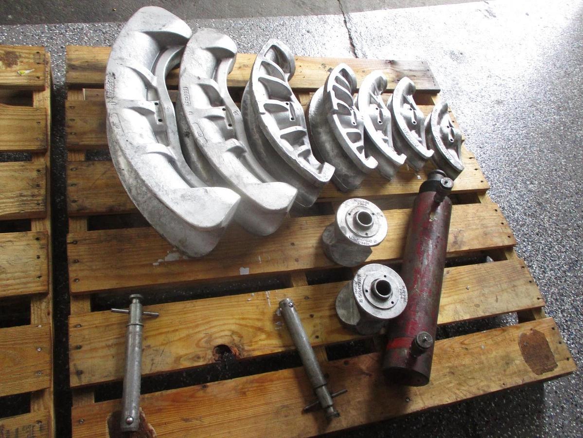 Used ENERPAC HYDRAULIC PIPE BENDING SET IN JOBOX (ASSORTED SIZES) #39206J USED