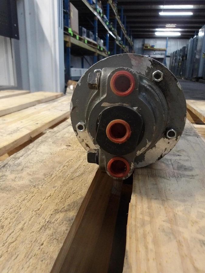 Used CLECO AXIAL A8R-2209 PISTON AIR MOTOR, 2.7 HP, #108930G NEW (WEATHERED)