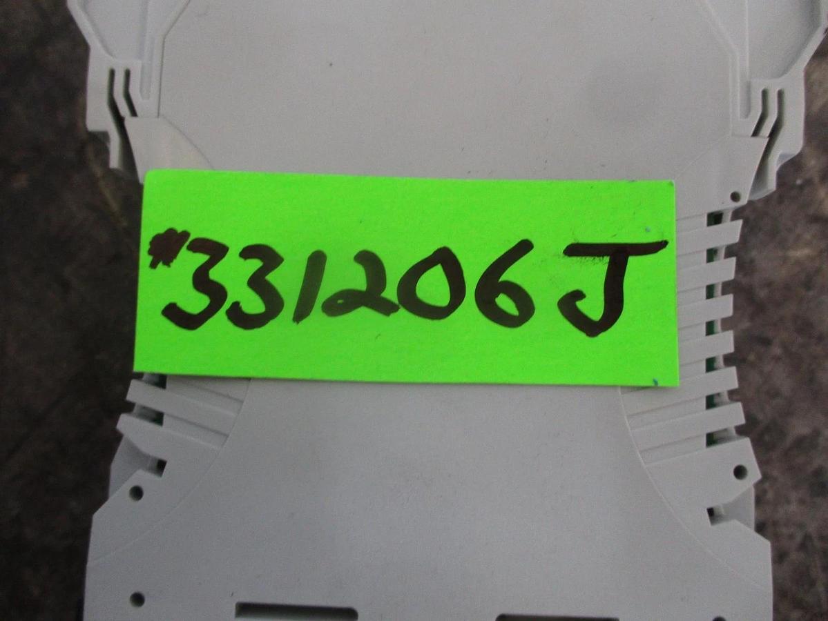 Used ALLEN BRADLEY STRATIX 2000 UNMANAGED ETHERNET SWITCH 1783-US08T, #331206J USED