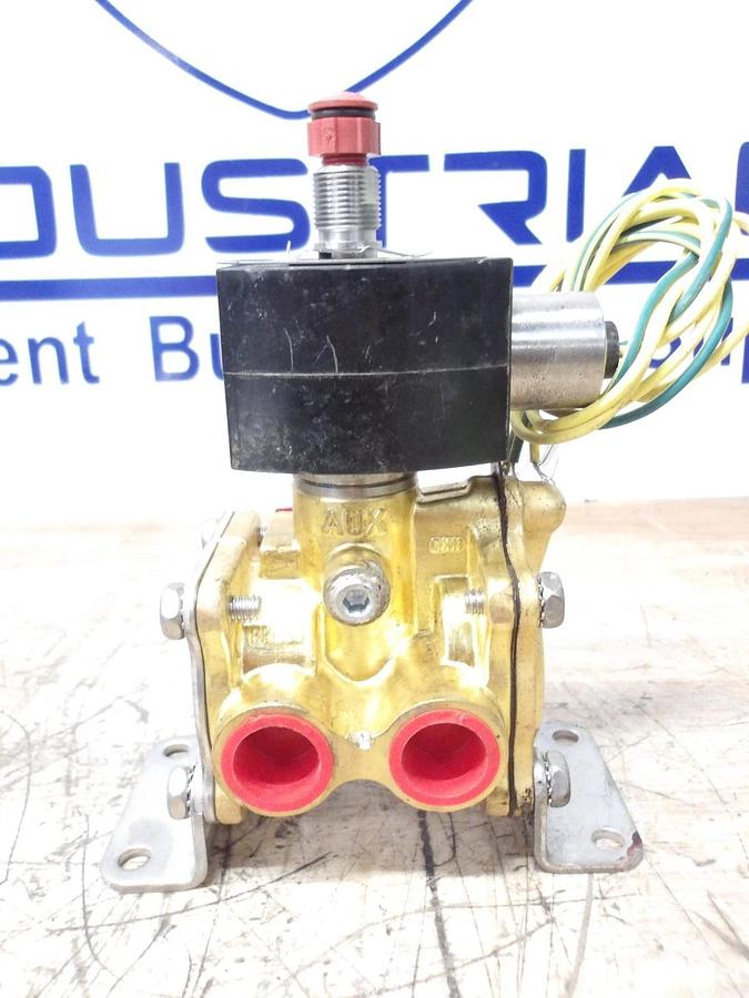 Used ASCO RED HAT 1/2" BRASS SOLENOID VALVE, #611140G NEW