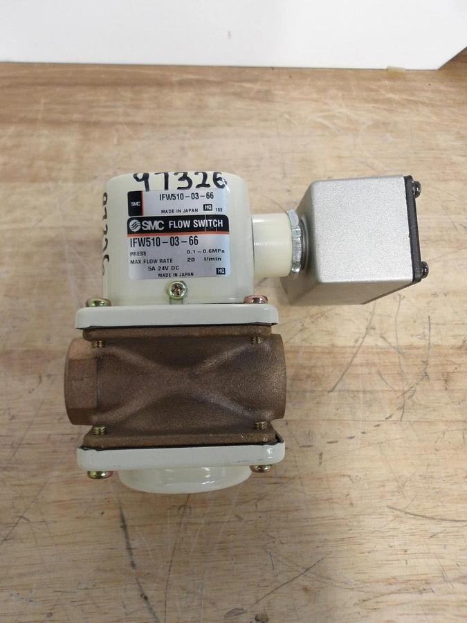 Used SMC 1FW510-03-66 FLOW SWITCH 1/2", #429227G NEW