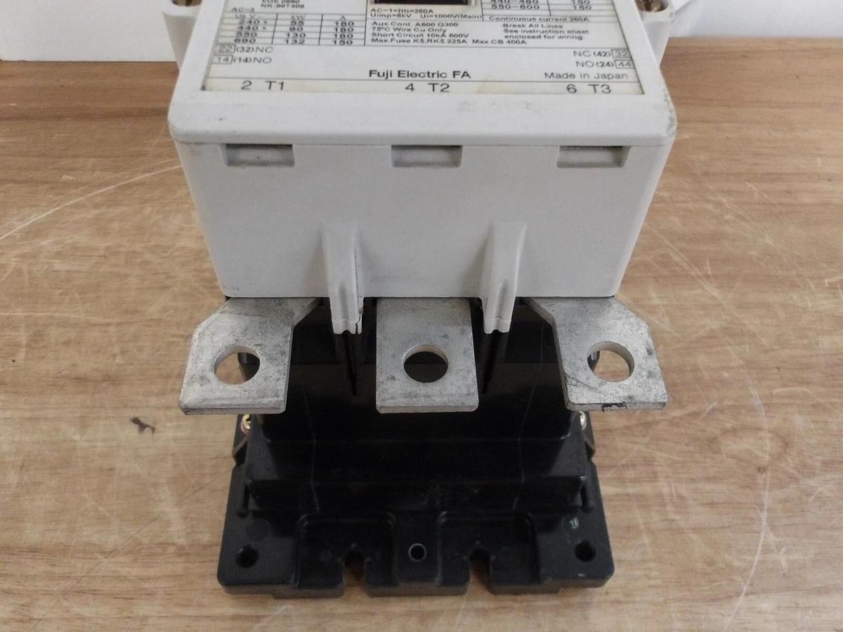 Used FUJI SC-N8 INDUSTRIAL CONTACTOR CNC4Q, 180 A, #2251113G NEW
