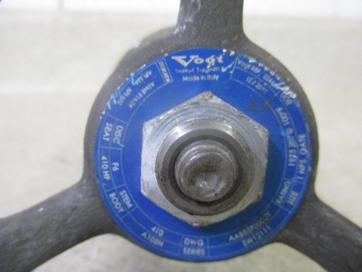 Used VOGT FORGED STEEL 1" GATE VALVE SW12111, #5261030G NEW