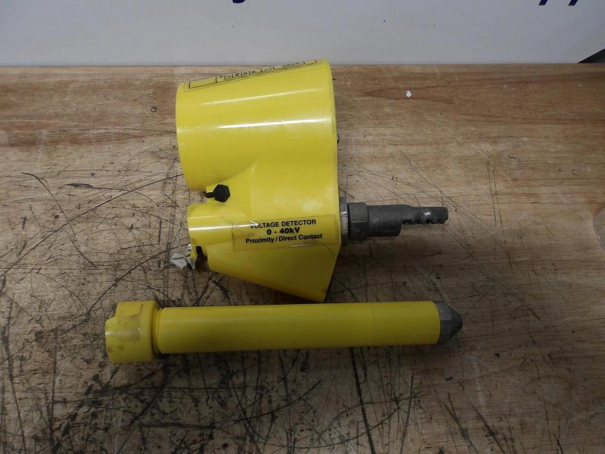 Used WHITE VDA040P SAFETY LINE VOLTAGE DETECTOR, #317957G PARTS ONLY