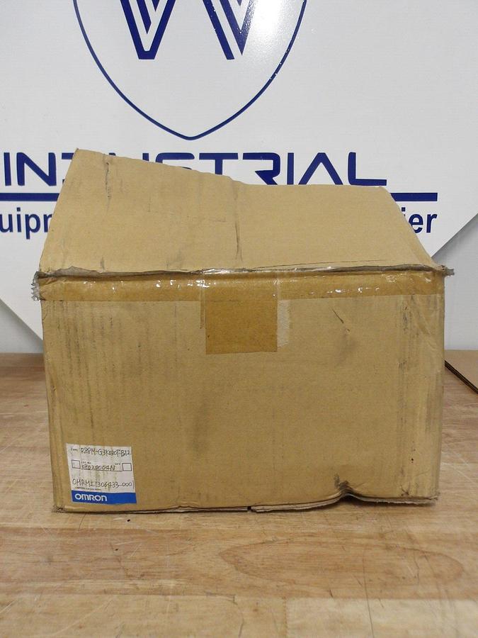 OMRON AC SERVO MOTOR R88M-G3K030T-BS2, #326250G NIB