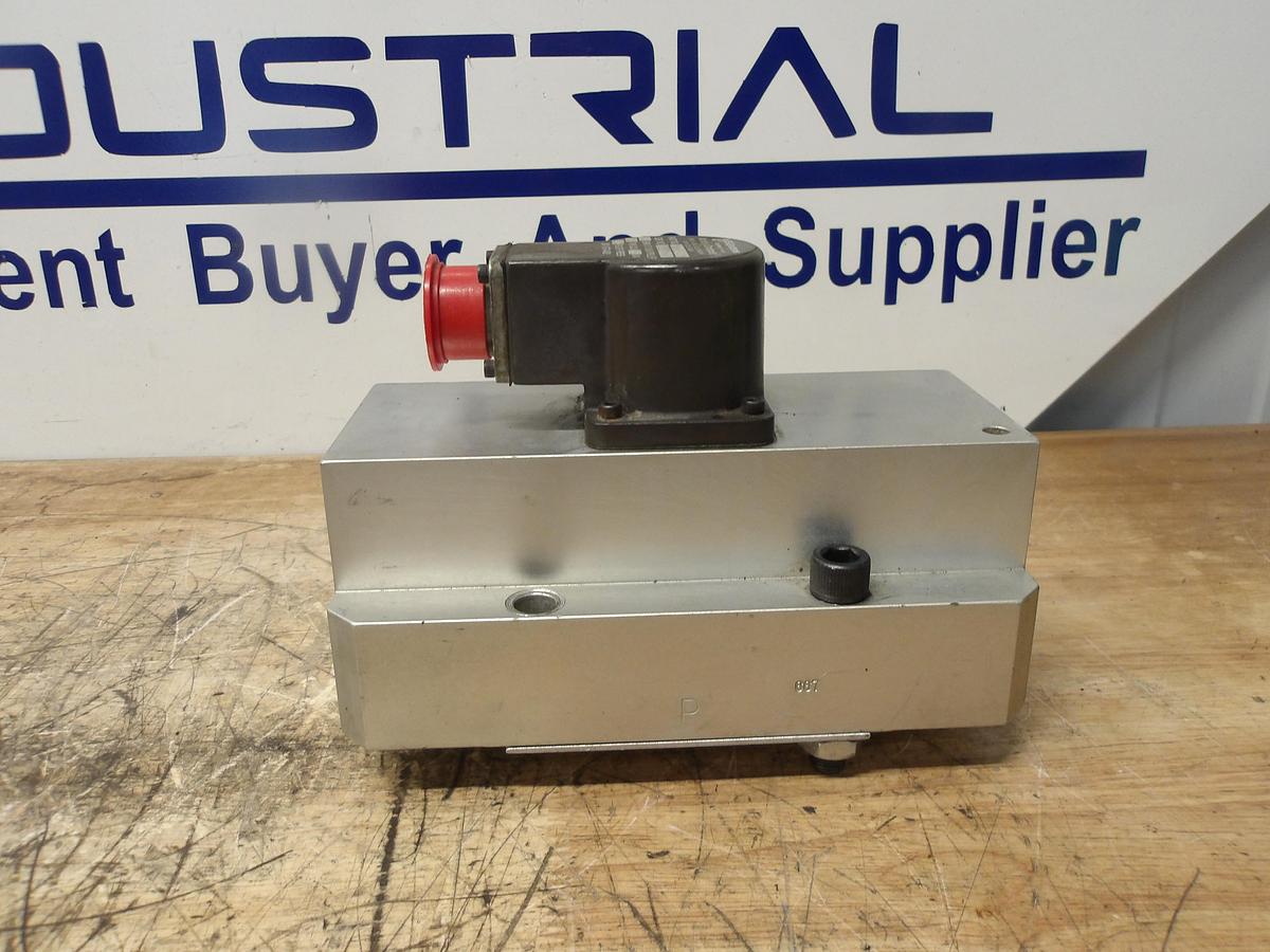 Used ATCHLEY 261-560-5 SERVO VALVE, #831912G USED