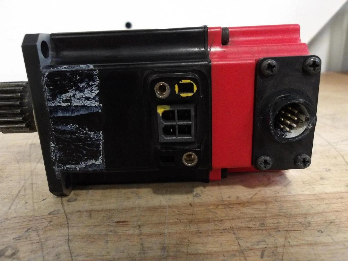 Used FANUC A06B-0115-B075 0008 AC SERVO MOTOR, #616218G USED
