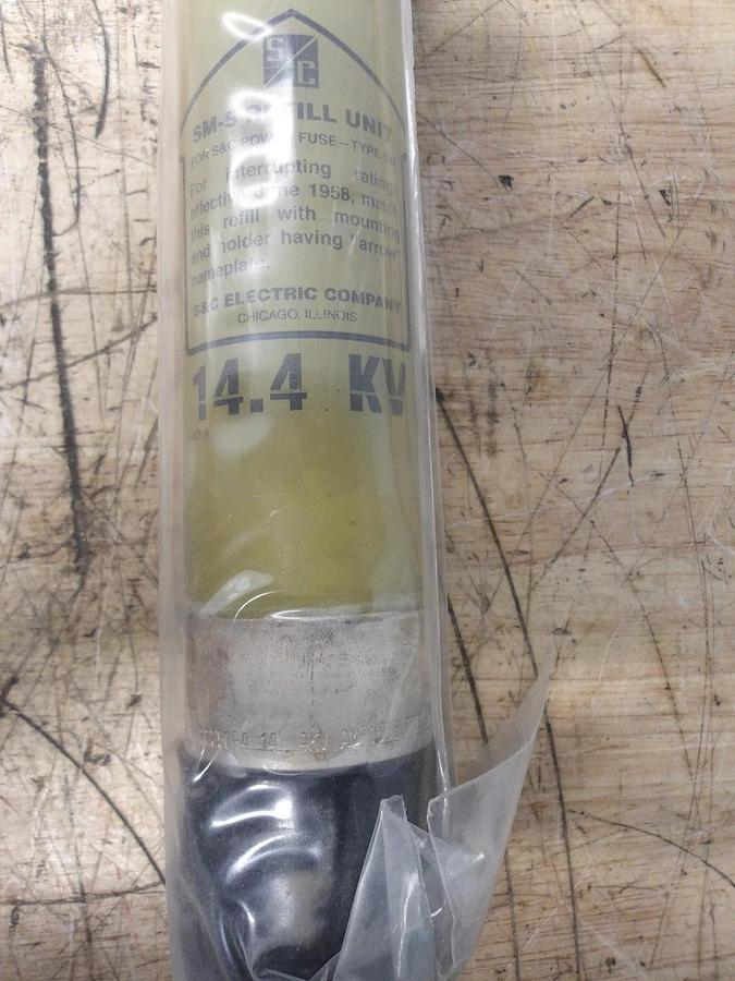 Used S&C ELECTRIC SM-5 FUSE REFILL UNIT 132250R4, #391004G NEW
