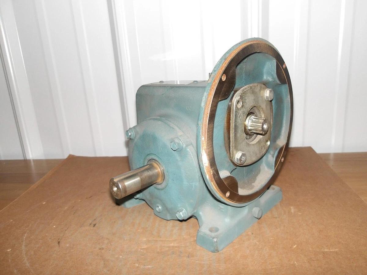 Used RELIANCE 1/2 HP MASTER XL SPEED REDUCER, RATIO 30:1, #1201042G NEW