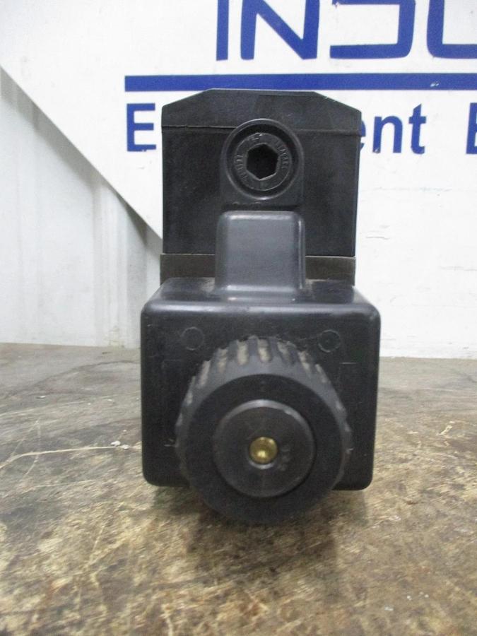 Used BOSCH 081WV10P1V1004KA115/60 DIRECTIONAL VALVE, #8261006J USED
