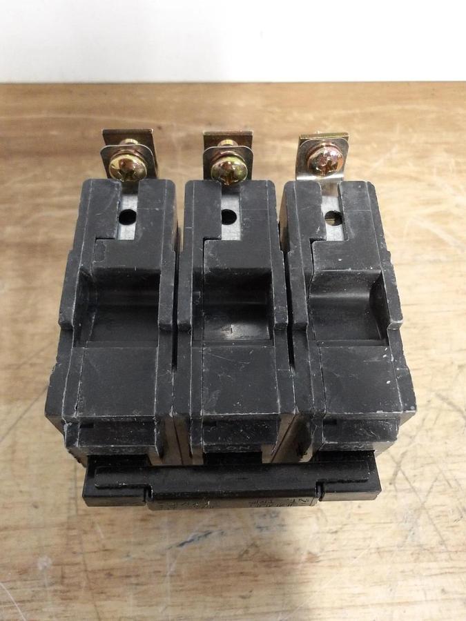 Used GE 50 AMP BREAKER THHQB32050, 240 V, 3 P, #561153G NEW