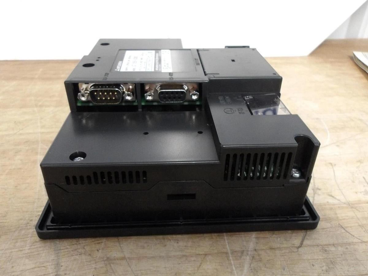 Used MITSUBISHI GT1055-QSBD GRAPHIC OPERATION TERMINAL 24 V, #4221030G NEW