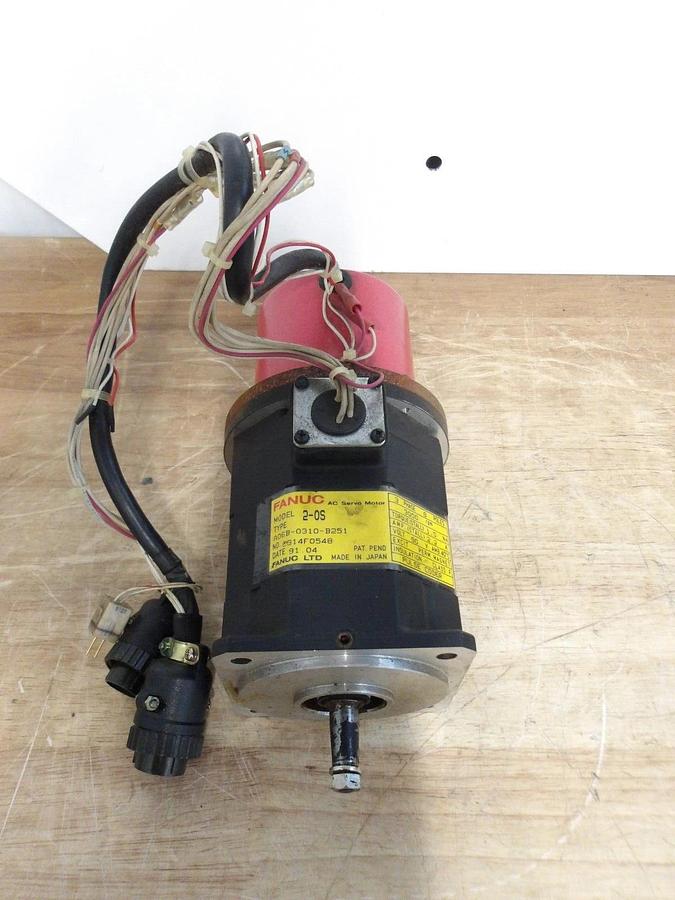 Used FANUC 2-0S SERVO MOTOR A06B-0310-B251, #318236G USED
