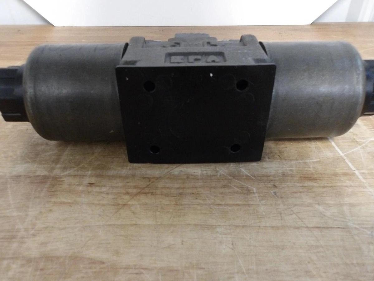 Used NACHI SS-G03-06-GR-02-21 HYDRAULIC SOLENOID DIRECTIONAL VALVE, #36143G NEW