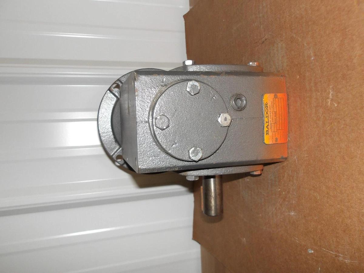 Used BALDOR P-010796 SPEED REDUCER, RATIO 30:1, #1171142G NEW