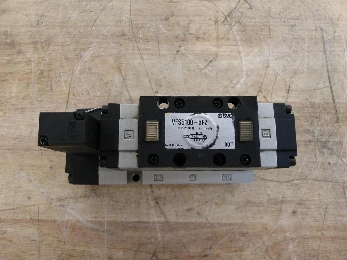 Used SMC VFS5100-5FZ PNEUMATIC SOLENOID VALVE, #69108G NEW
