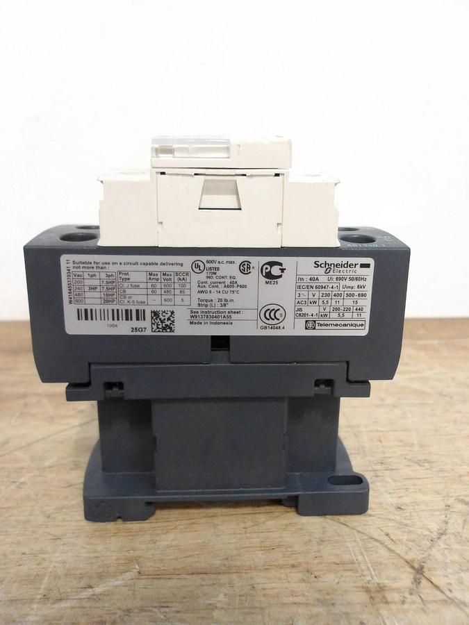 SCHNEIDER LC1-D25 AC CONTACTOR, #631040G NIB