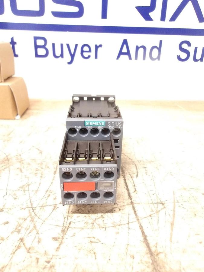 SIEMENS 6 AMP CONTACT RELAY 230 V (LOT OF 5) #77935G NIB