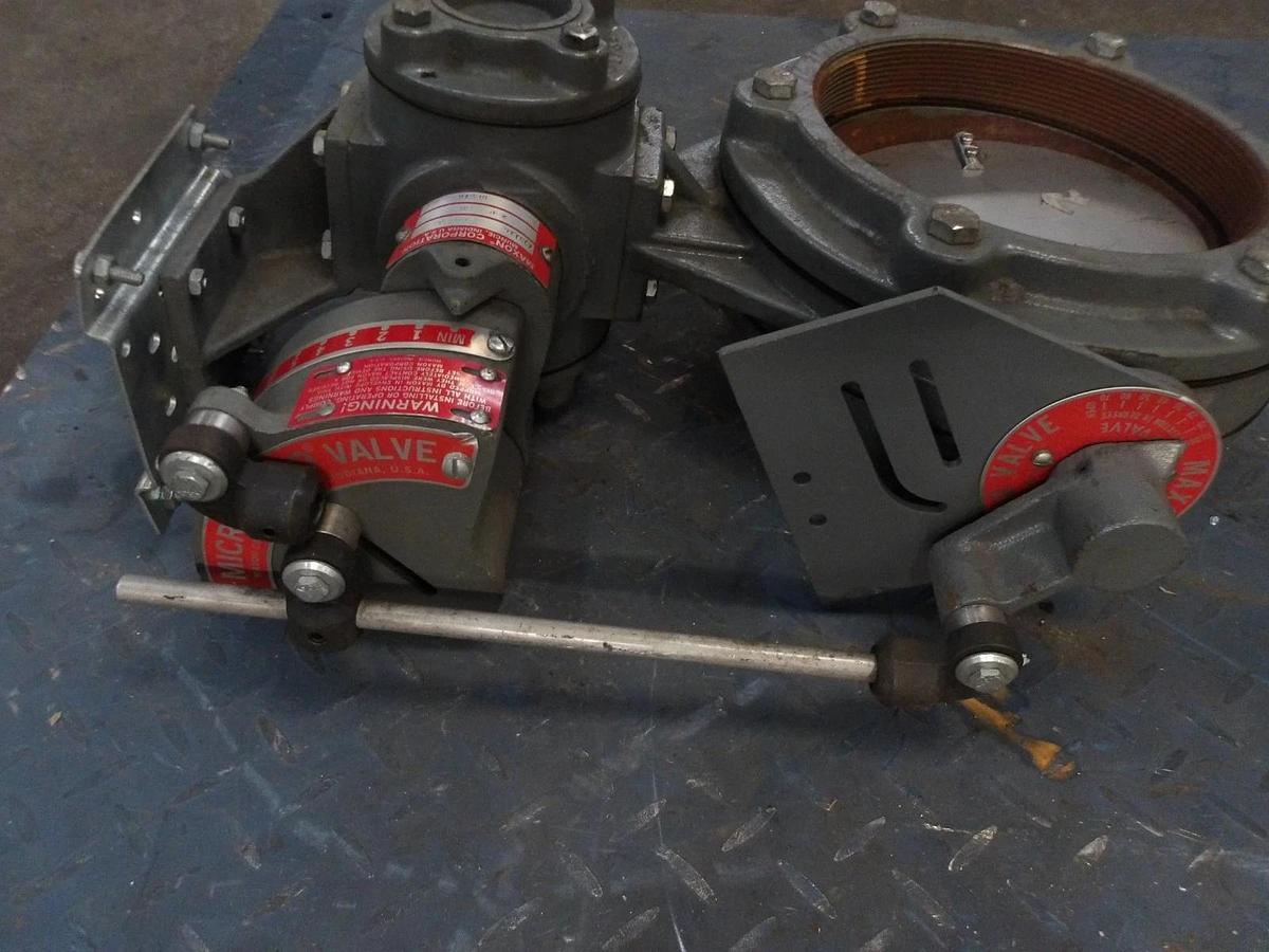 Used MAXON 8" BUTTERFLY VALVE 2-P 8M/733116, #620900G NEW