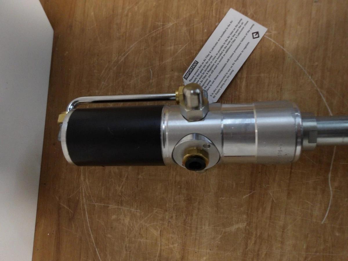 Used NAPA 2074-0576-V3 PNEUMATIC TRANSFER PUMP, #220253G NEW