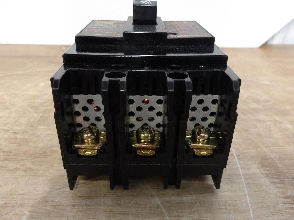 FUJI 30 AMP BREAKER SA33B, 550 VAC, #224807G NIB