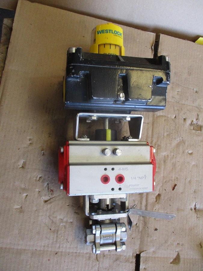 Used FLOW-TEK 1/2" STAINLESS CONTROL VALVE W/ ACTUATOR, #67150J NEW