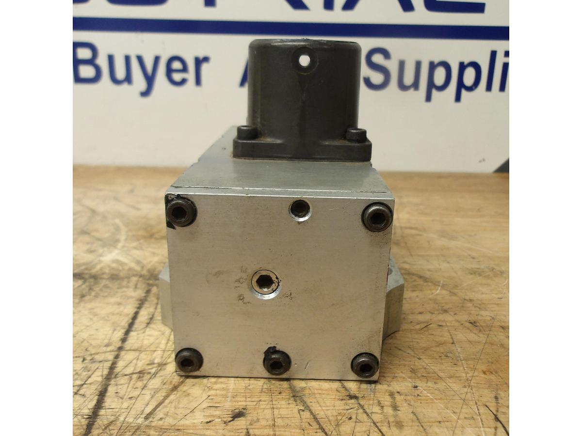 Used ATCHLEY 242-104 SERVO VALVE, #831853G PARTS ONLY
