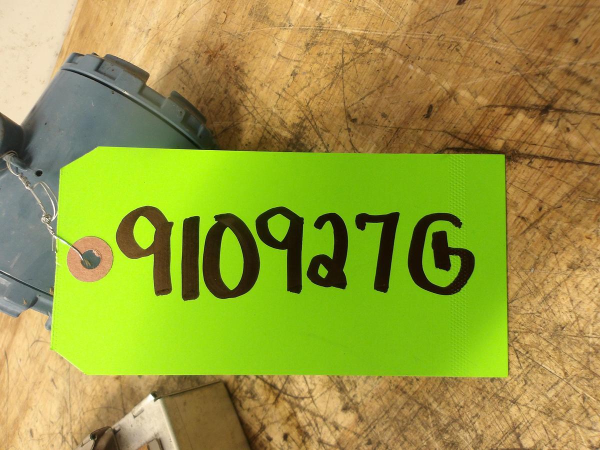 Used ROSEMOUNT 2088G2S22A1 PRESSURE TRANSMITTER