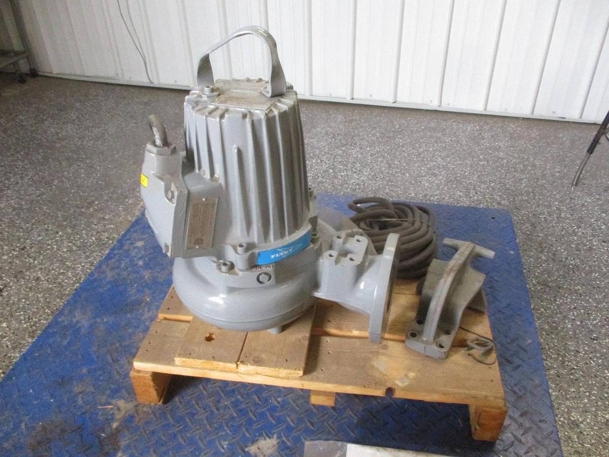Used FLYGT 4" SUBMERSIBLE PUMP 5 HP, #68152JW NIC