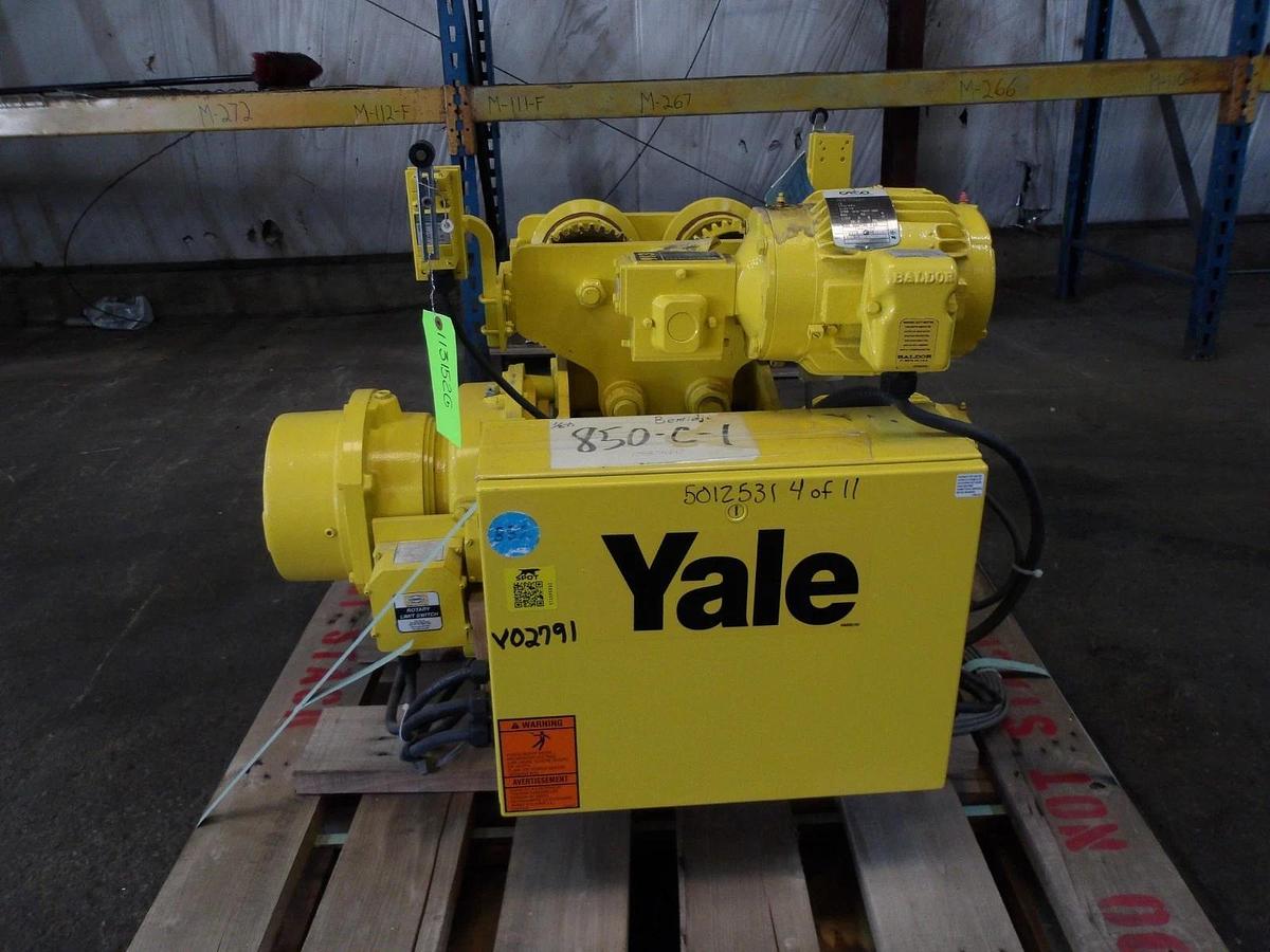 Used YALE 1/2 TON CABLE HOISET W/ TROLLE BEW1-17PT1462, #113152GJW NEW