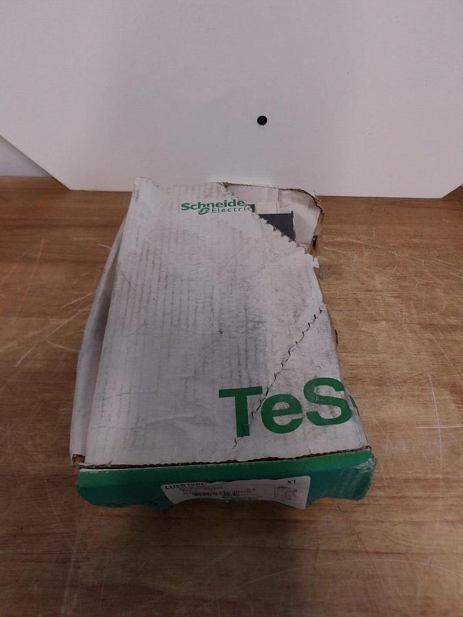 SCHNEIDER LU2B12BL REVERSING POWER BASE 12 A, 24 V, #226927G NIB