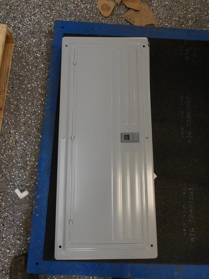 Used SIEMENS 200 A MAIN LOAD CENTER W/ BREAKERS, 120/240 V, #612248G NEW