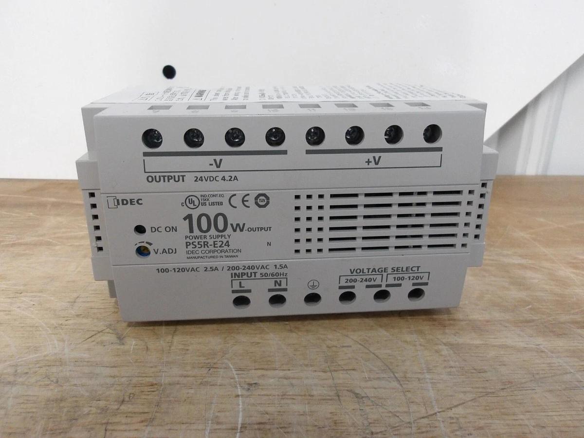 Used IDEC PSS4-E24 OUTPUT POWER SUPPLY 100 W, 24 V, #321240G NEW