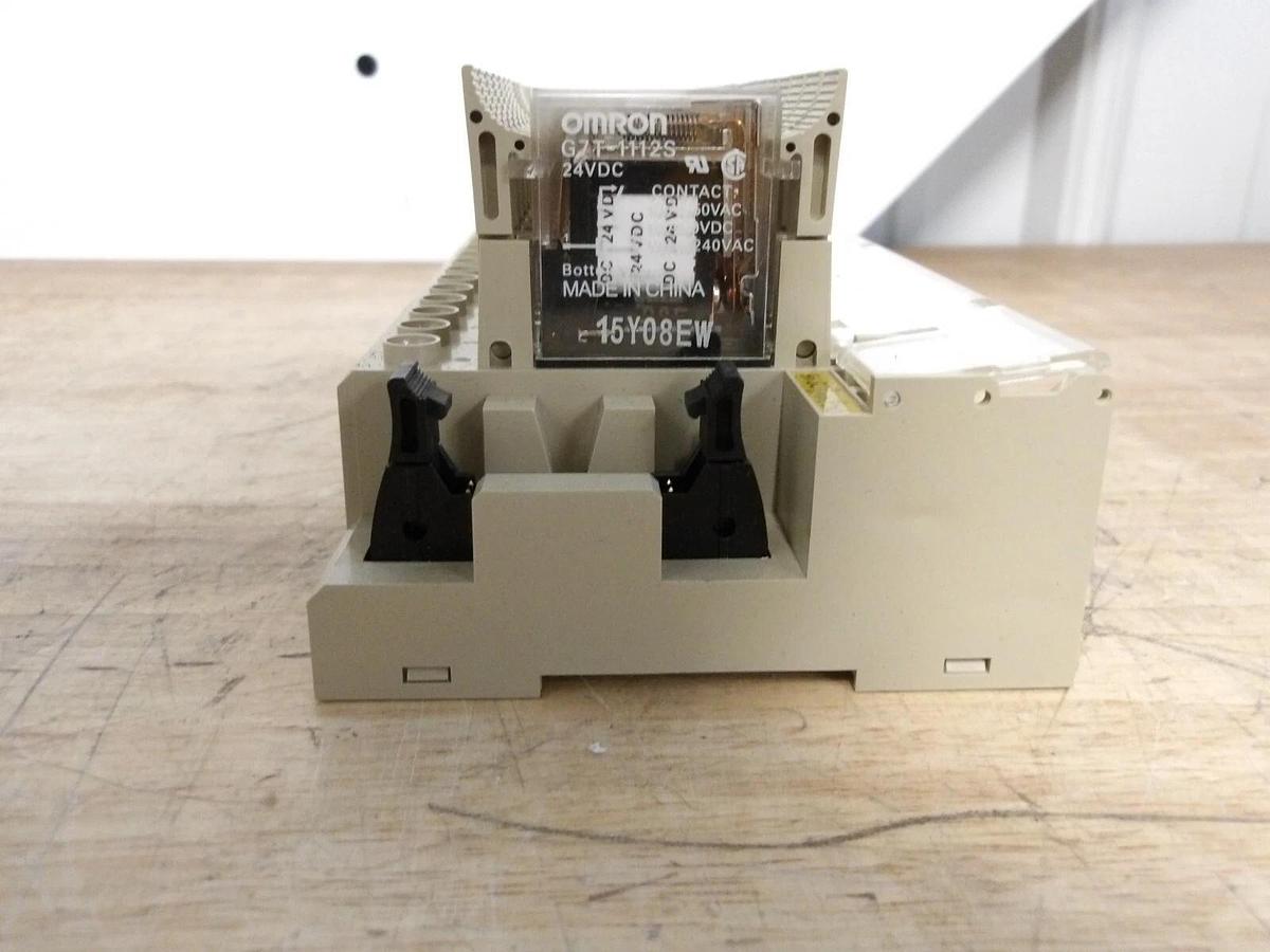 OMRON G7TC-0C16-1 RELAY TERMINAL, 24 VDC, #4281038G NIB