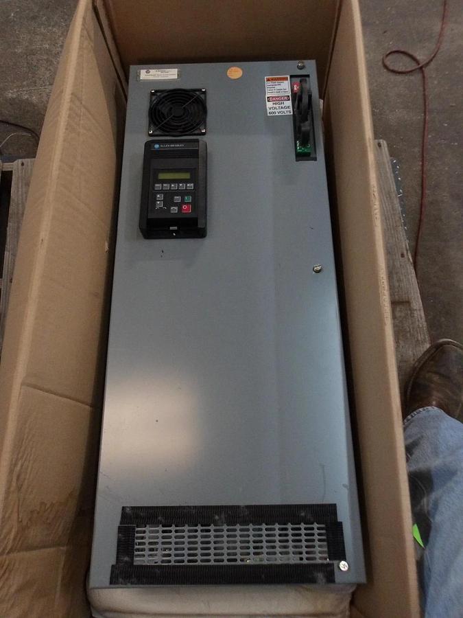 Used ALLEN BRADLEY 1336F CENTERLINE BUCKET W/ 3 HP DRIVE, #1031930G USED