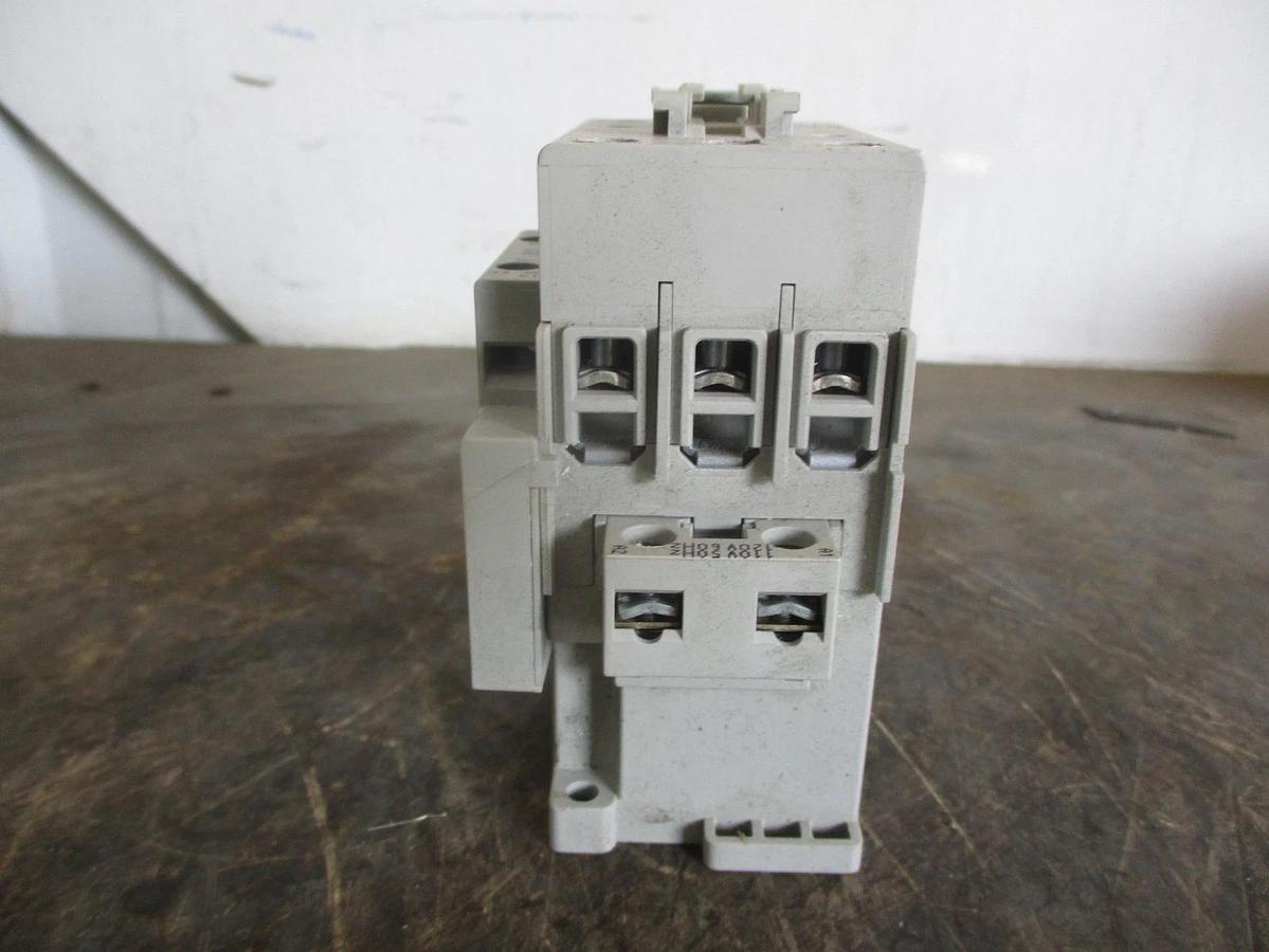 Used ALLEN BRADLEY C37 CONTACTOR 100-C37*00, #33958J USED