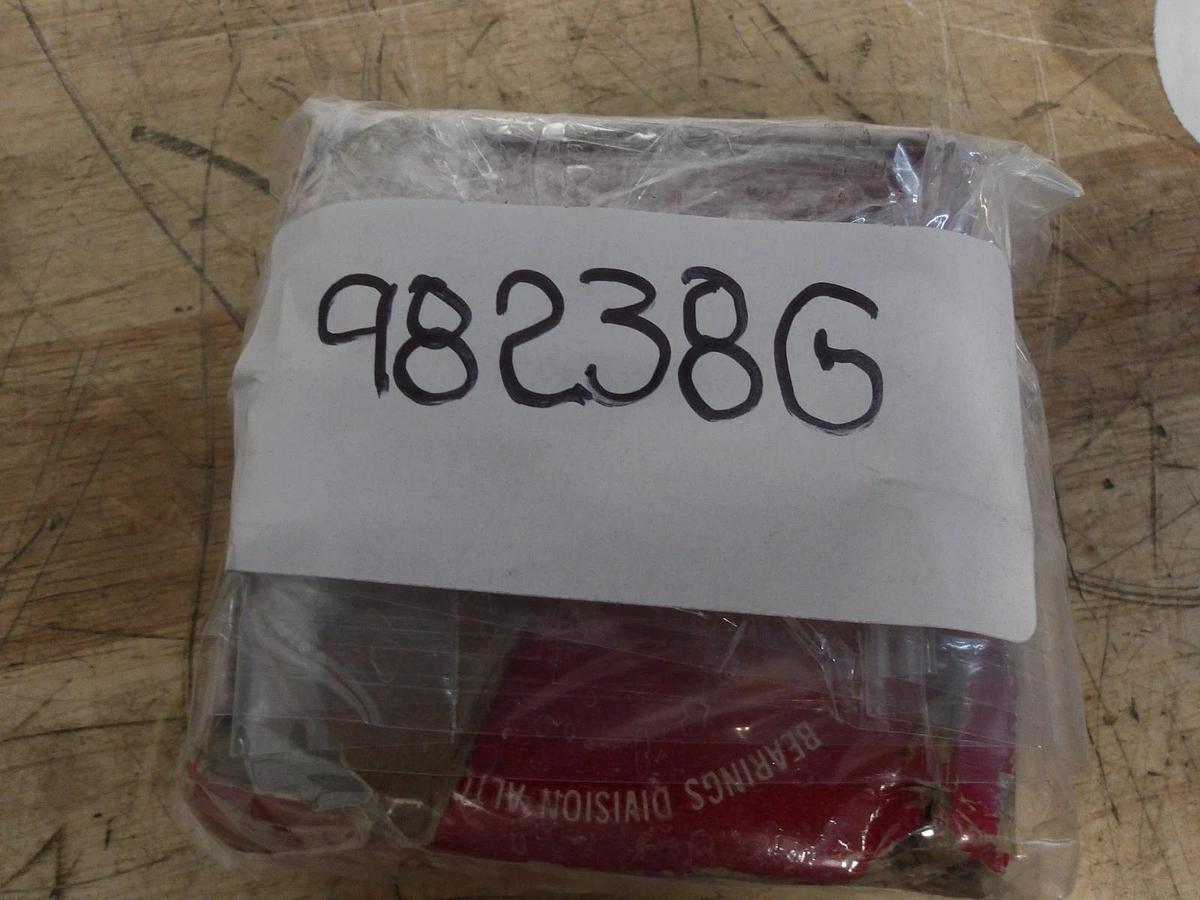 Used SKF 6011 SPSJEM SEALED BEARING (LOT OF 2) #98238G NEW
