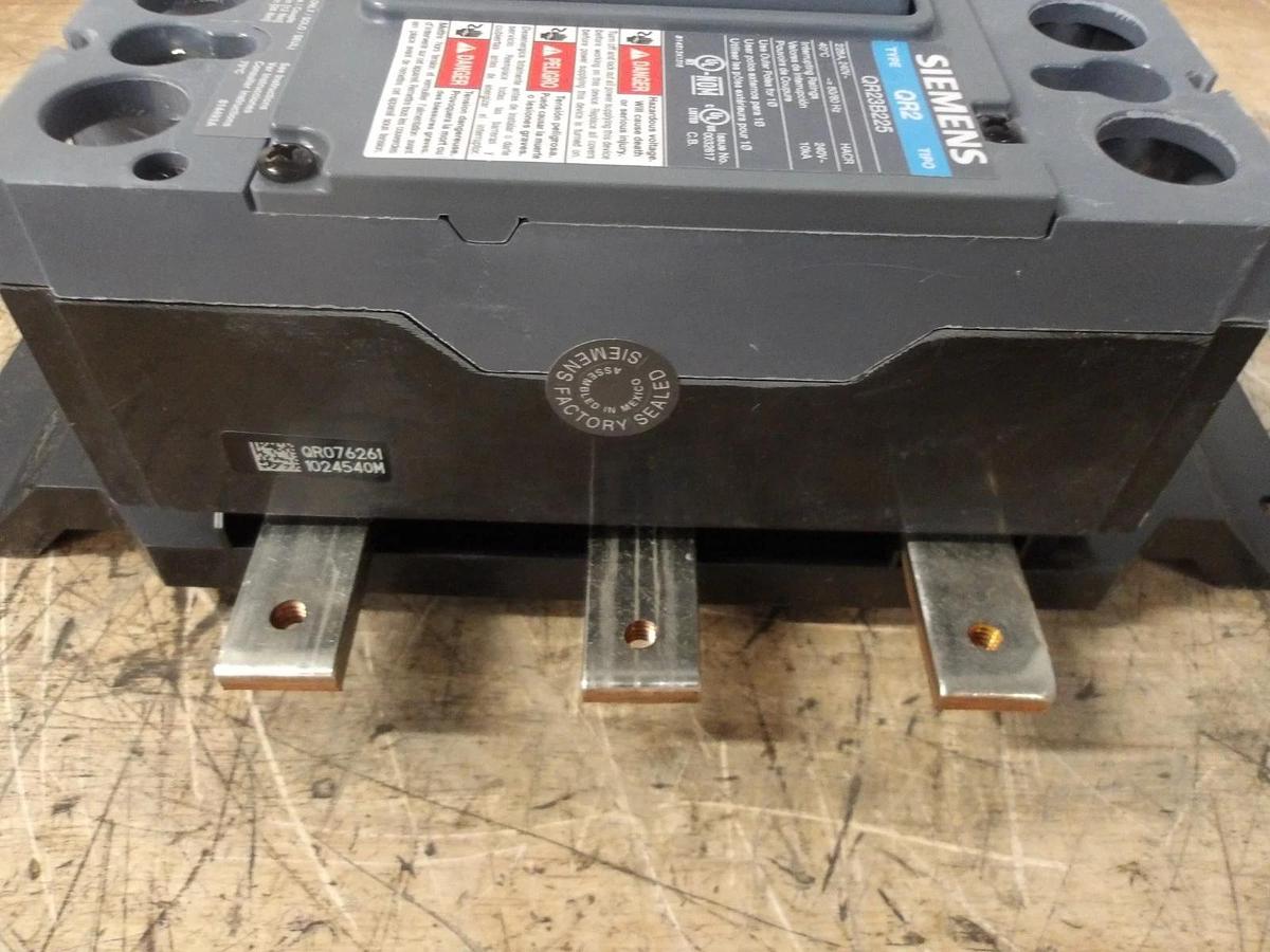 SIEMENS 225 A MAIN SUBFEED BREAKER KIT 240 V, #7171044G NIB