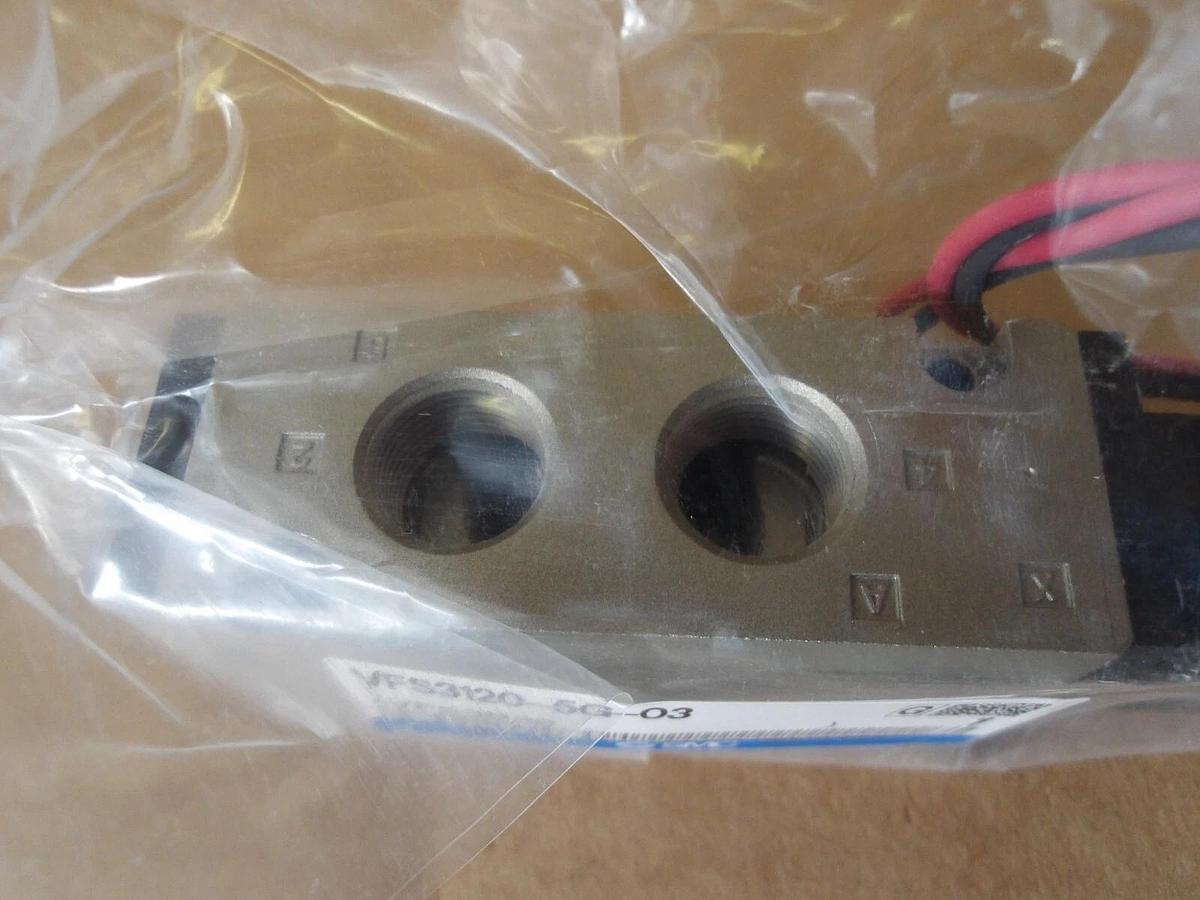 Used SMC VFS3120-5G-03 PNEUMATIC SOLENOID VALVE, #913915G NEW