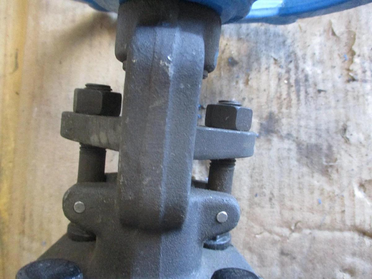 Used SMP 2" STEEL GATE VALVE, #75903J NEW