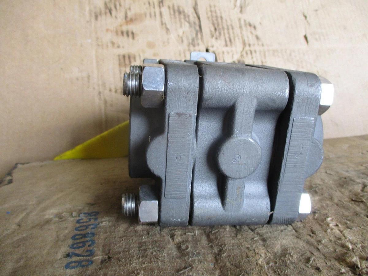 Used APOLLO 1-1/2" STEEL BALL VALVE, #751035J NEW
