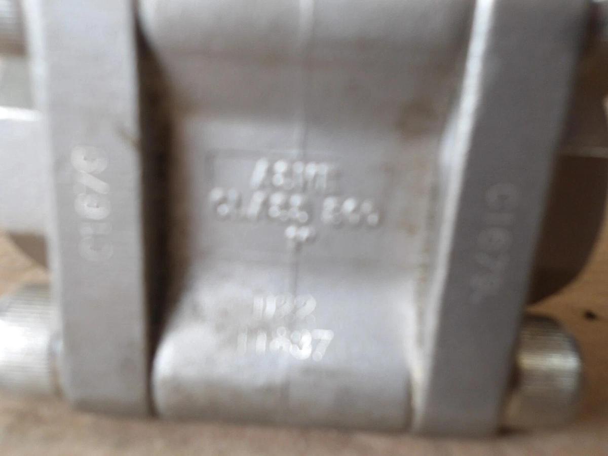 Used QUADRANT 1" SOCKET WELD S/S BALL VALVE, #7221220G NEW