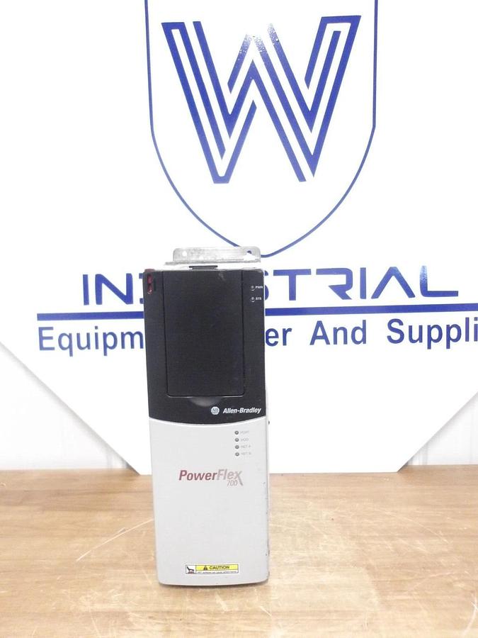 Used ALLEN BRADLEY POWERFLEX 700 CONTROLLER 5-3 HP, #217205G NEW