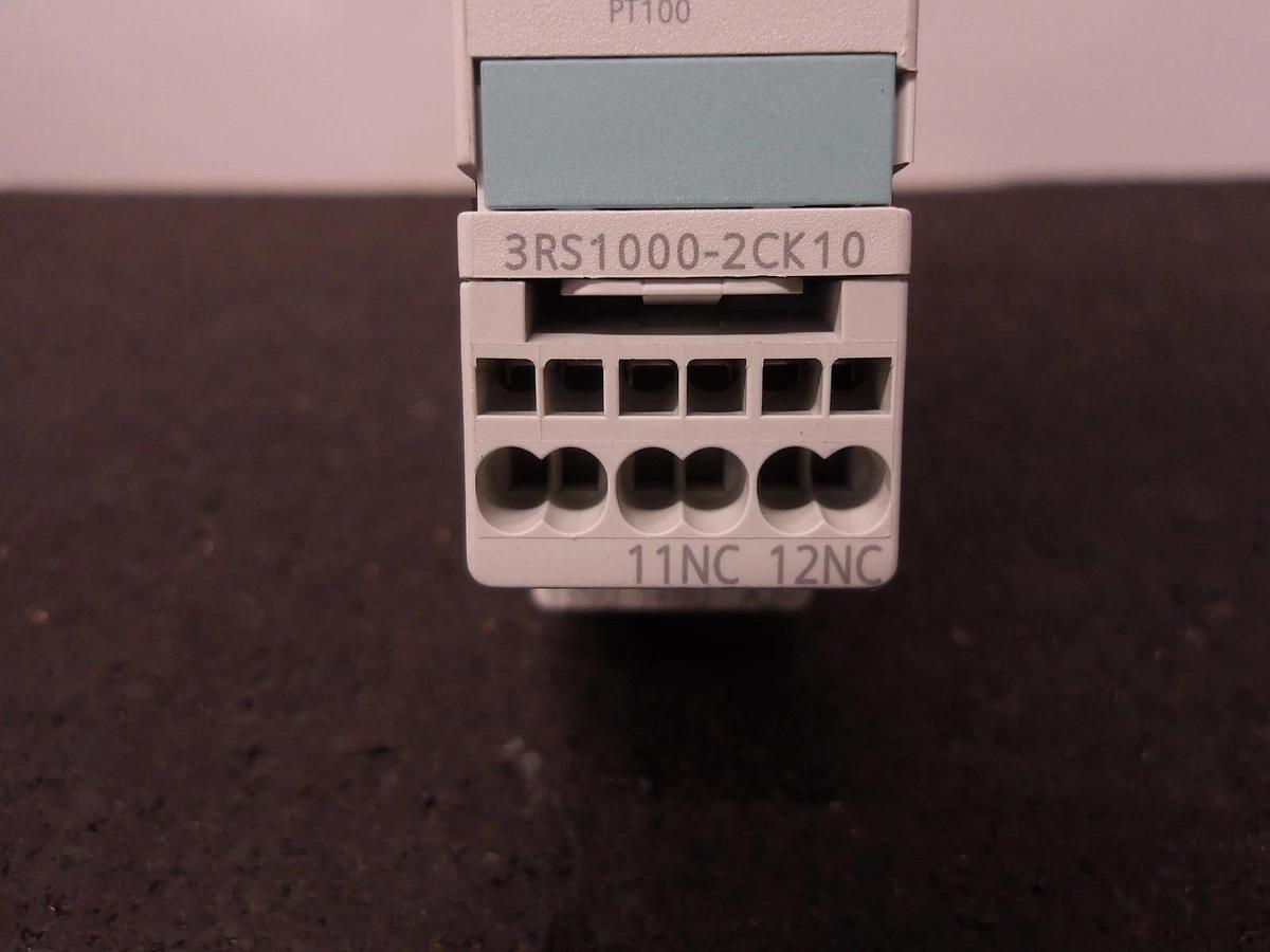 SIEMENS SIRIUS 3RS1000-2CK10 TEMP MONITORING RELAY, #3251015G NIB