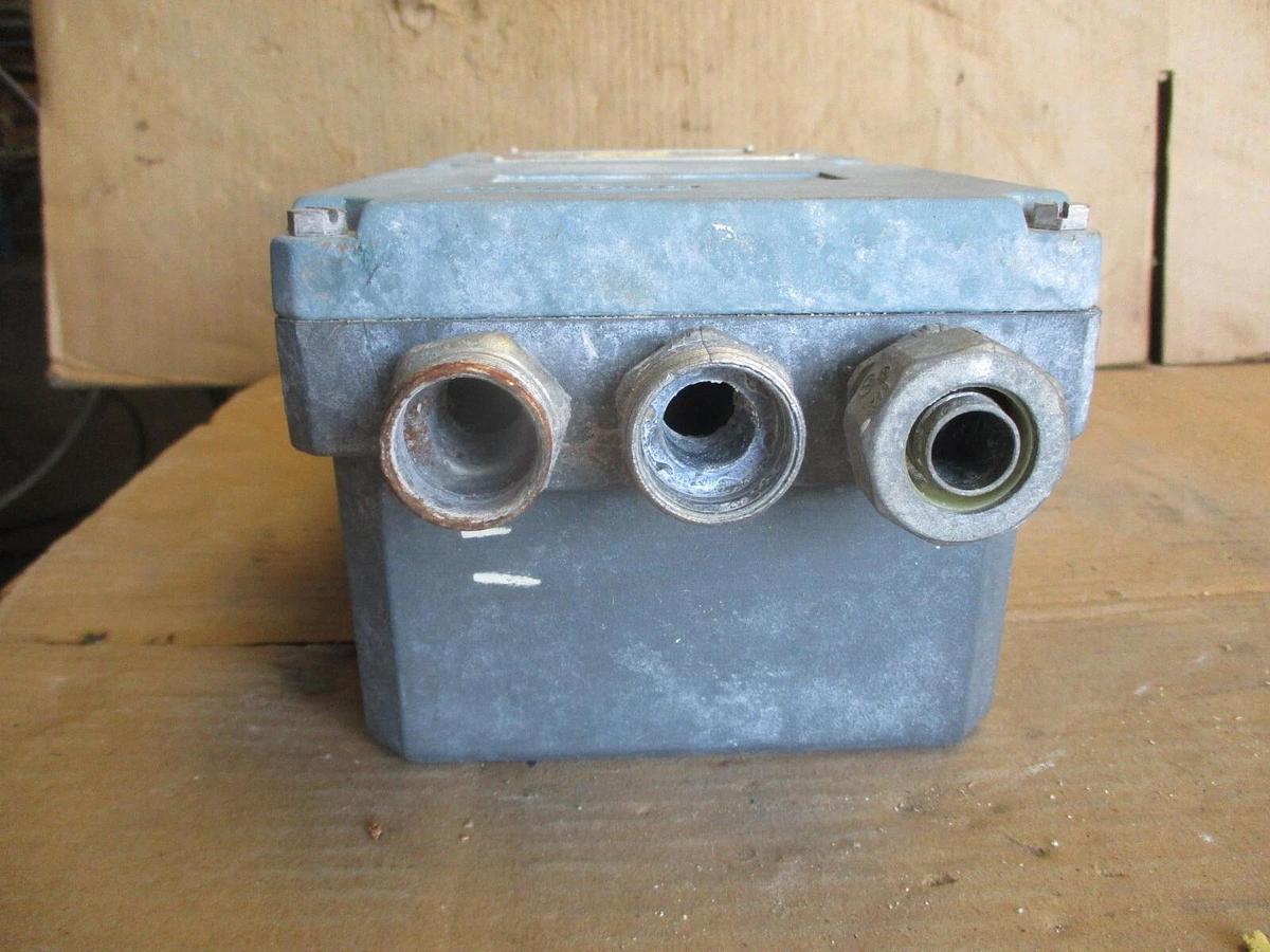 Used FOXBORO IMT20 MAGNETIC FLOW TRANSMITTER, #71125J USED