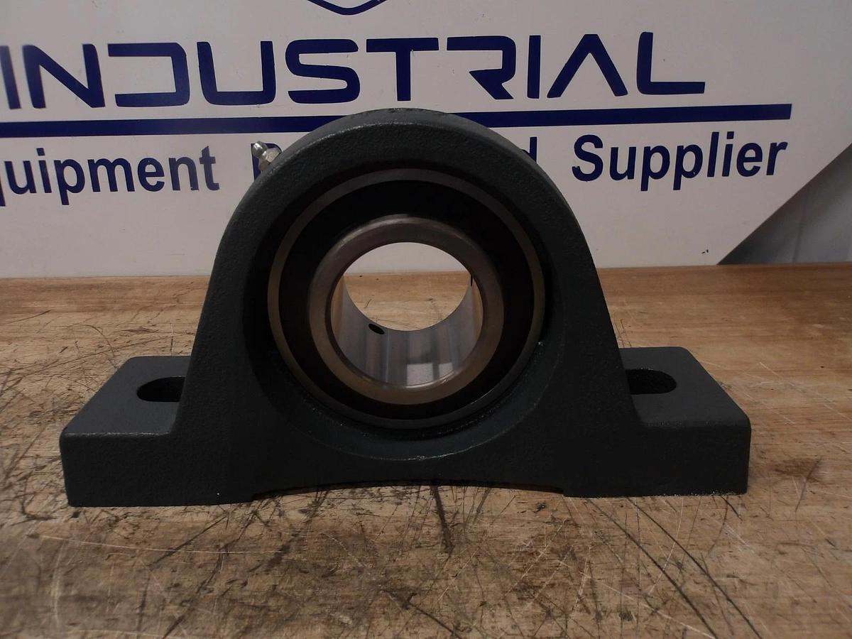 AMI UCPX12-39 PILLOW BLOCK BEARING 2-7/16" BORE, #730230G NIB