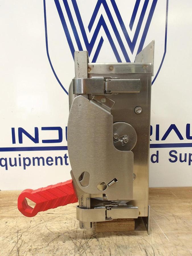 Used SIEMENS 30 AMP S/S SAFETY SWITCH 600/250 V, #716842G NEW