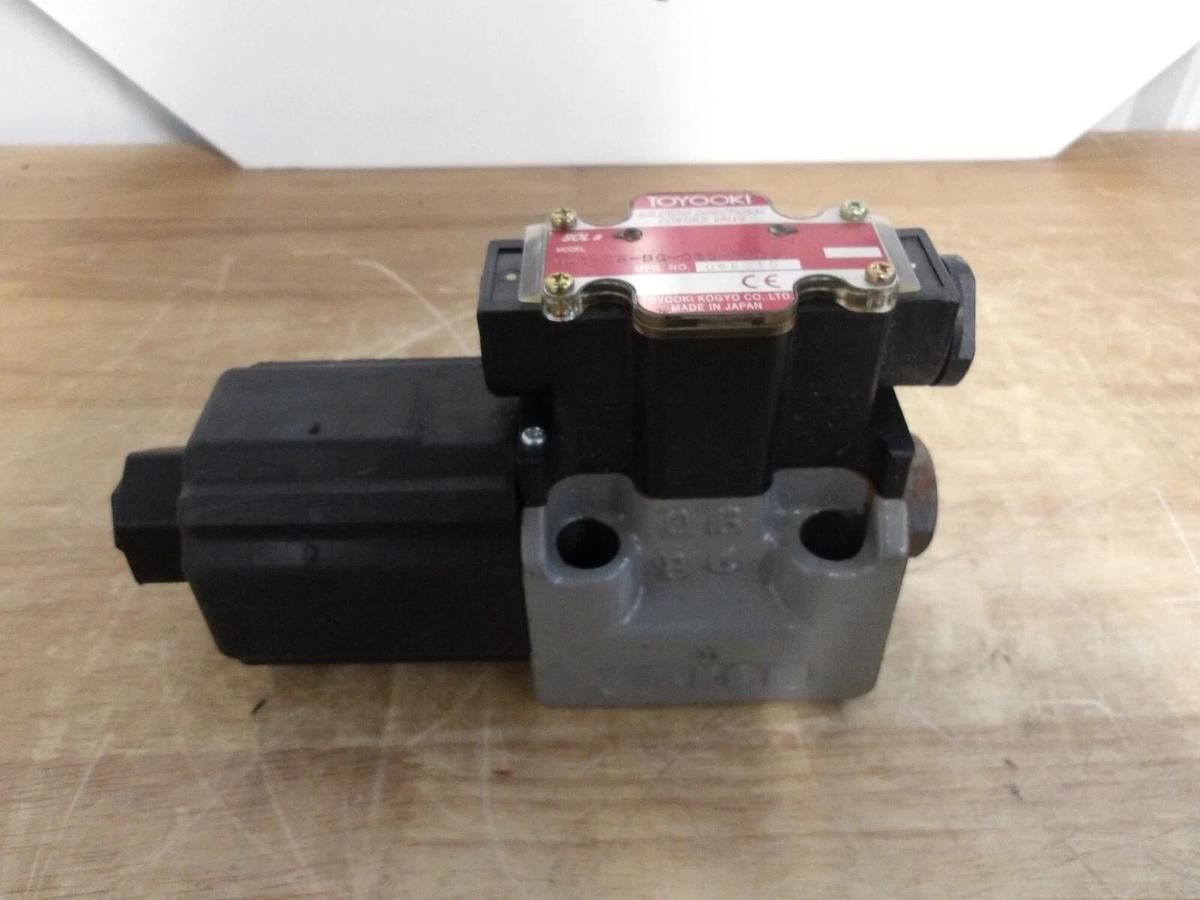 Used TOYOOKI HD3-2S-BG-03B-WYD2 HYDRAULIC DIRECTIONAL CONTROL VALVE, #331148G NEW