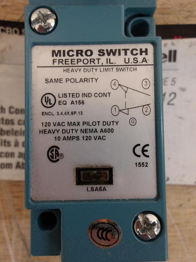 Used HONEYWELL LSA5A HEAVY DUTY LIMIT SWITCH 120 V, 10 A, #521925G NEW