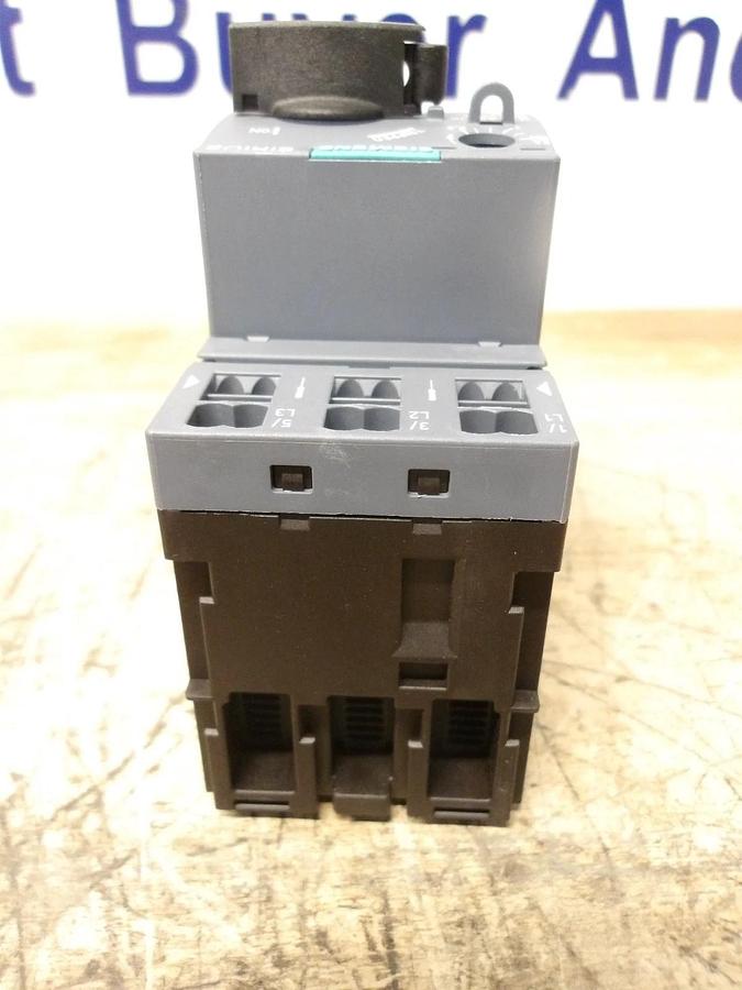 SIEMENS 5.5/8.0 AMP BREAKER, #713957G NIB
